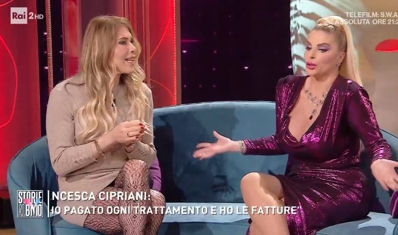 Francesca Cipriani e lo scontro con Genny Urtis: "Io tirchia? Lei scappa in bagno quando arriva il conto"