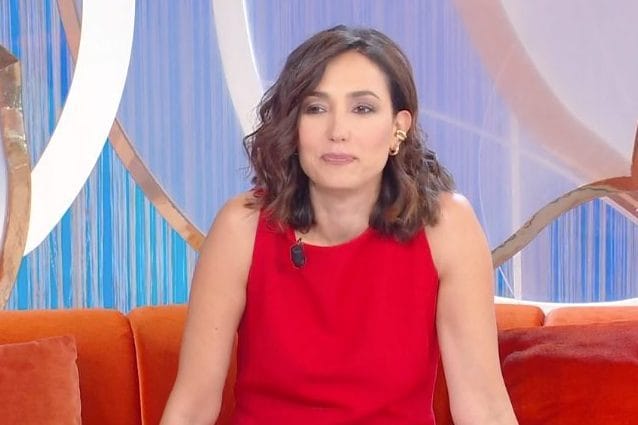 A La Volta Buona mancano le decorazioni natalizie, Caterina Balivo: "Il capo autore ha detto che non ci sono soldi"