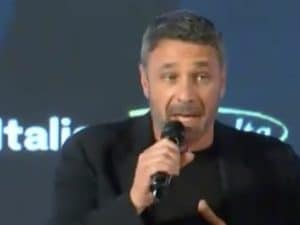 Raoul Bova ad Atreju: la società che lo ha distrutto oggi lo celebra come eroe