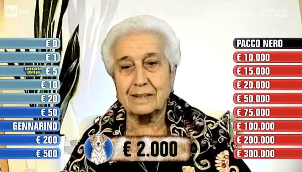 Nonna Maria aiuta Sonia in collegamento da casa