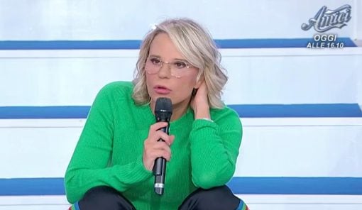 Uomini e Donne si ferma per Natale: quando parte lo stop alle puntate su Canale 5