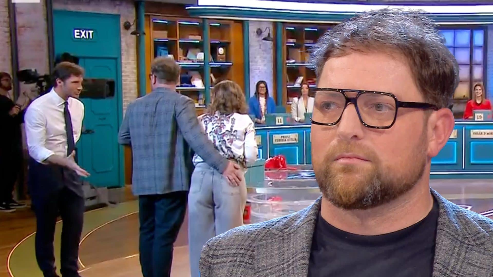 Affari tuoi, l'agricoltore Alessandro: "Anno orrendo, patate a pochi centesimi", De Martino nota il gesto scaramantico