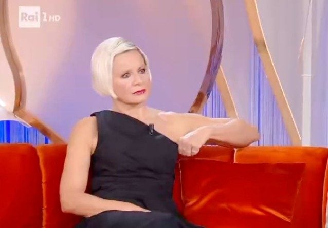Antonella Elia delusa da Pietro Delle Piane: "Mi sento umiliata, prende la paghetta facendo le ospitate in tv"