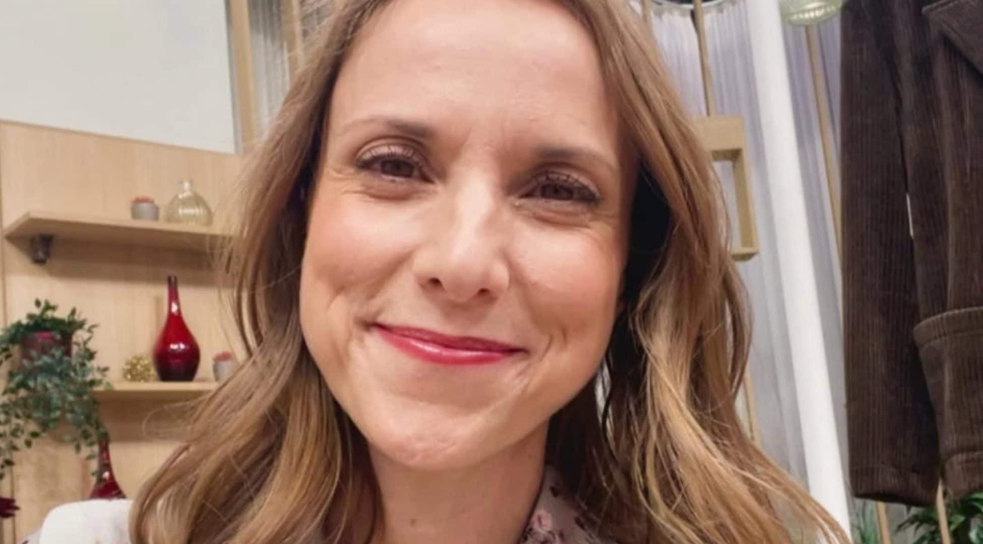 Qvc licenzia le ultime conduttrici storiche, Chiara Contu Farci: "Quindici anni in diretta, ora ci cacciano via"