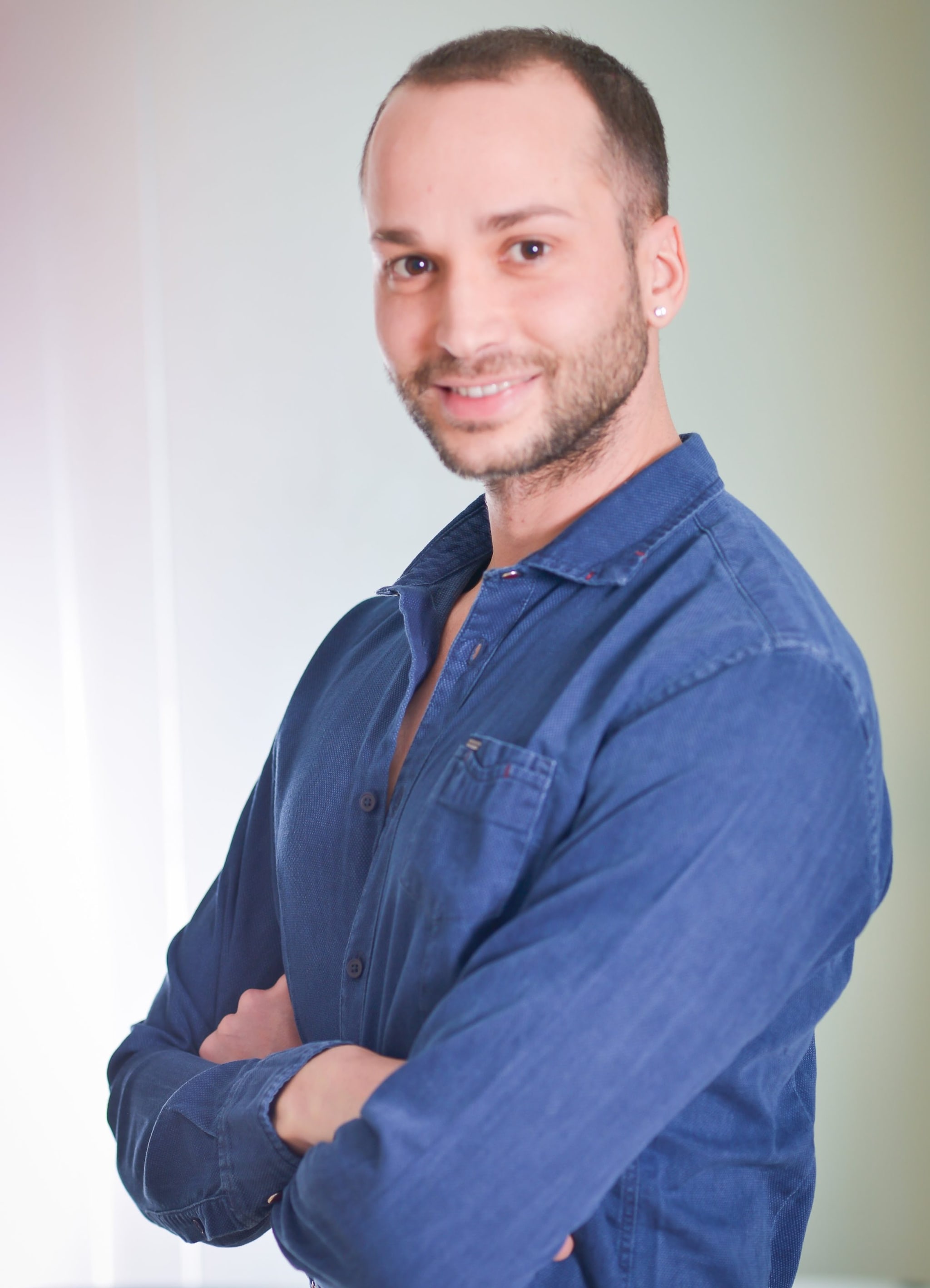 Michele Maddaloni oggi ha 44 anni, lavora in una concessionaria, ha una compagna e un figlio Foto di Antonio Ragusi