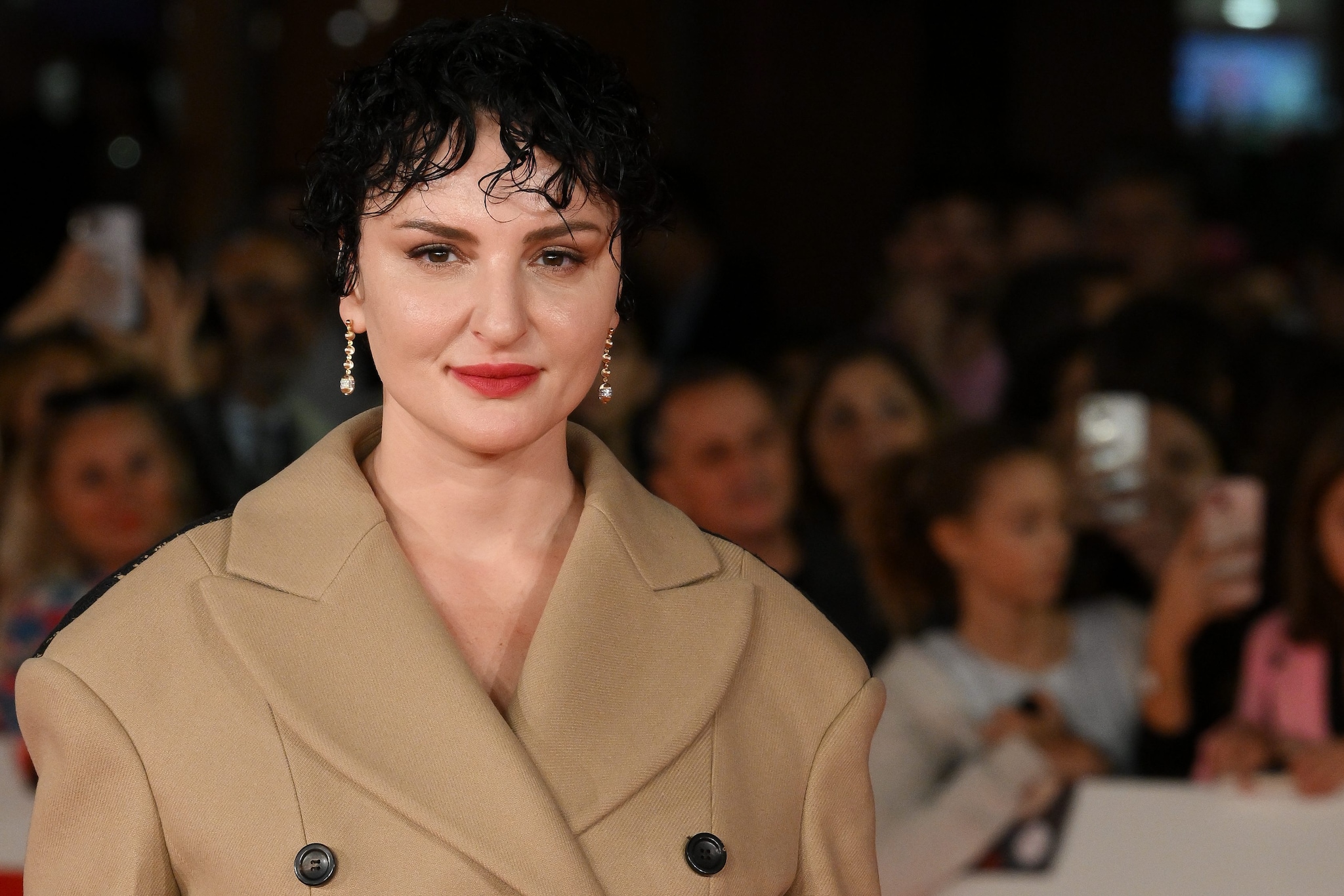 Arisa e la ricerca dell'amore: "Iscriversi a un sito di incontri è innocuo. Oggi non capisco se sono innamorata"