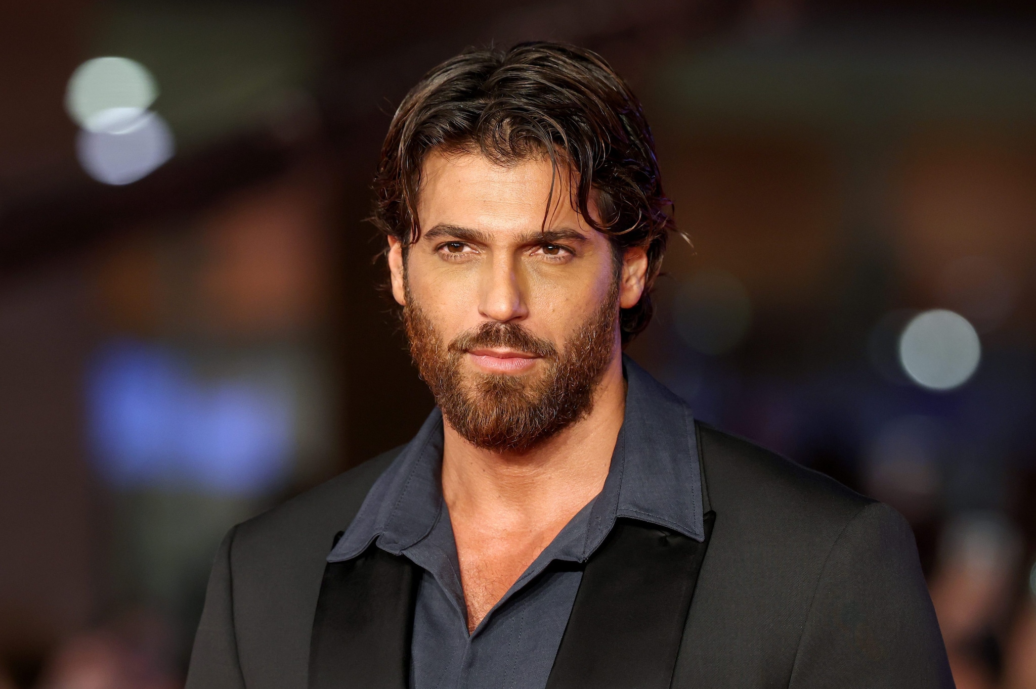 Can Yaman arrestato e rilasciato poco dopo a Istanbul: la dinamica dell'accaduto e il verbale della polizia