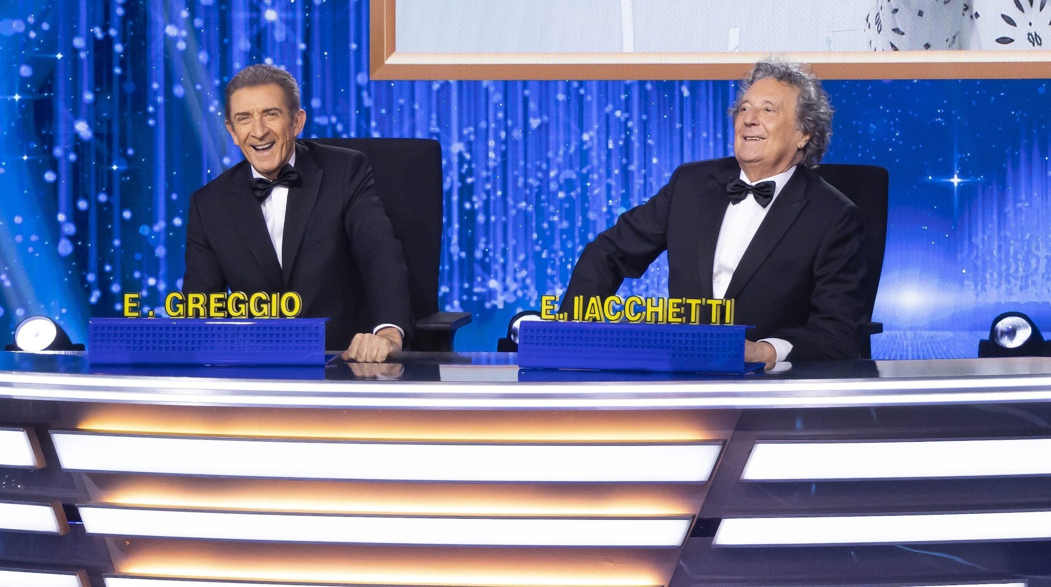 Striscia la Notizia insegue Le Iene e non si rinnova: la pausa di riflessione non è servita