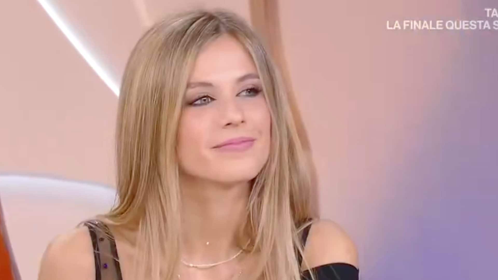 Linda Pani dell'Eredità: "Sulle gambe ho le ferite provocate da un incidente. Le copro prima di andare in onda"