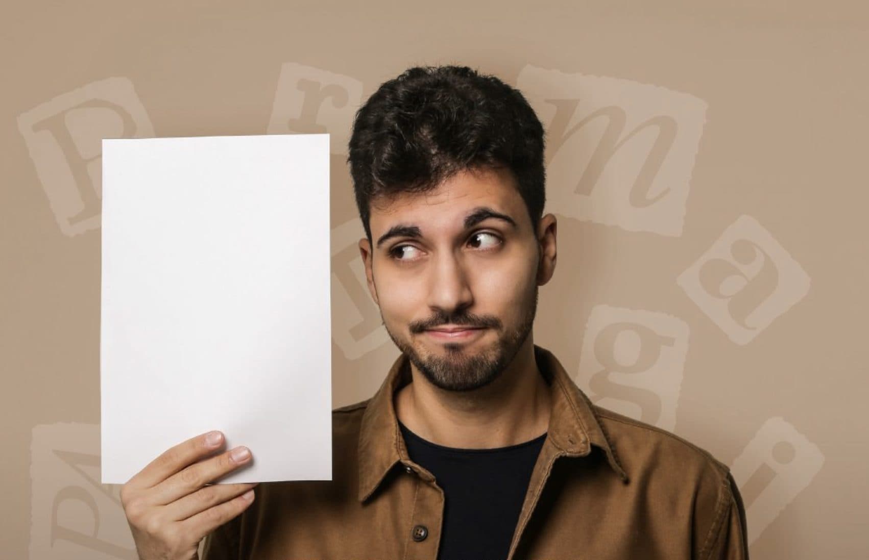 Vincenzo Comunale: "Il comico può fare battute sulla guerra ma deve far ridere, l'ansia di commentare tutto è tragica"