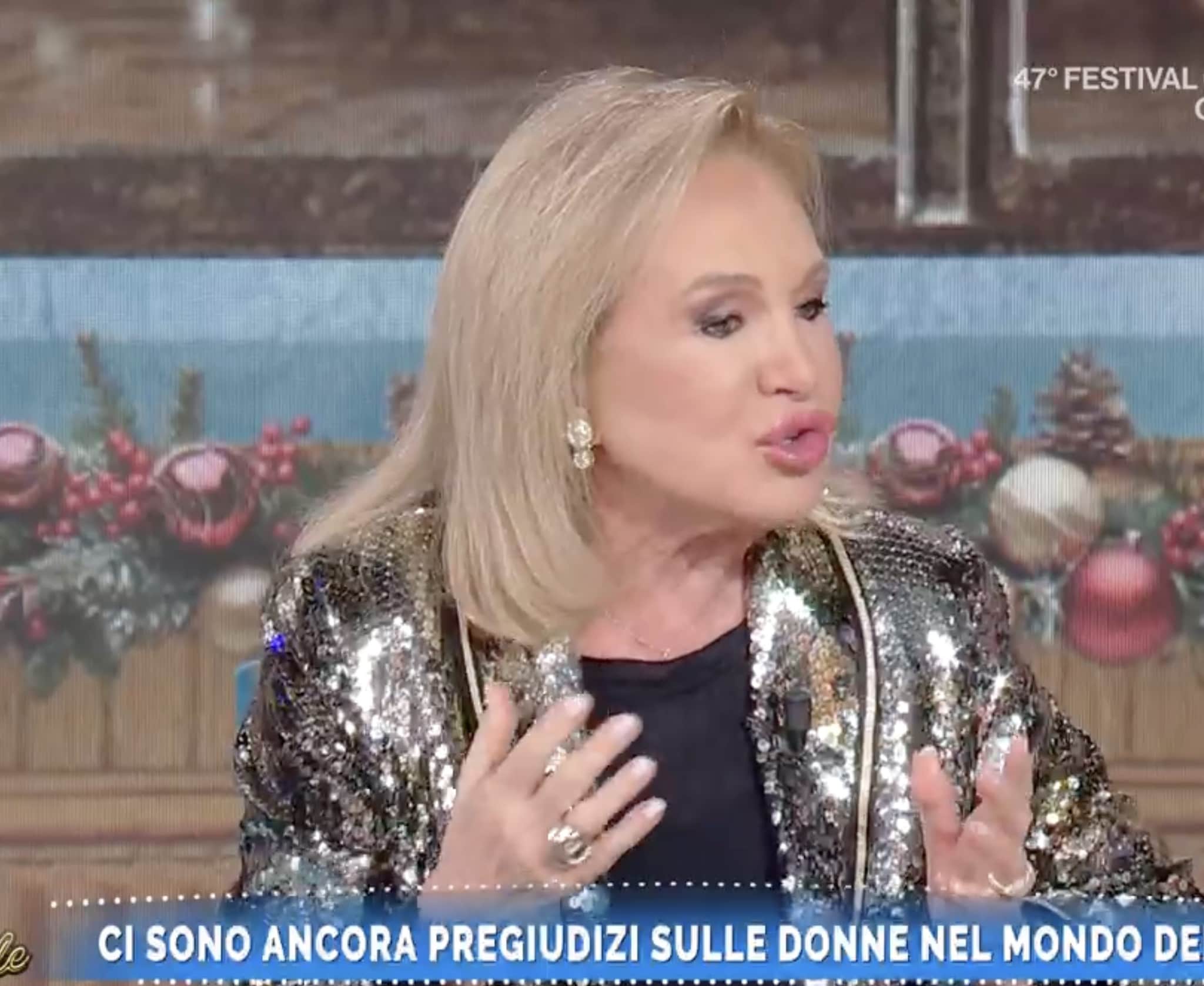 Rosanna Lambertucci perde la calma.