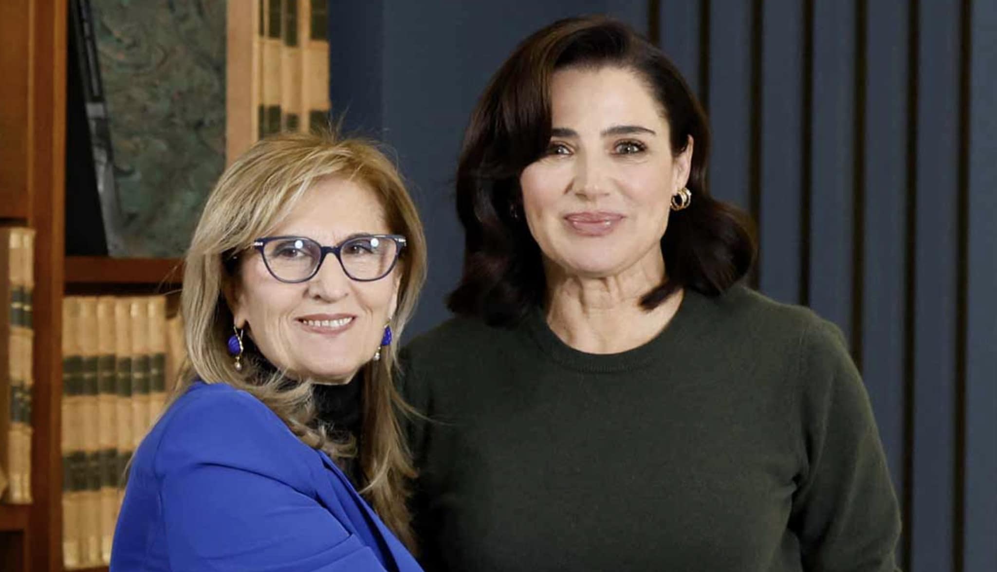 Luisa Ranieri con la preside Eugenia Carfora.