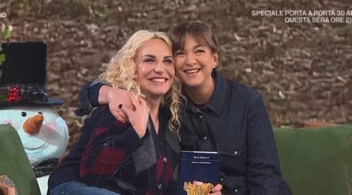 Antonella Clerici propone a Daria Bignardi il ritorno in Rai, lei: "Chiedi in giro, non so se sono così amata"