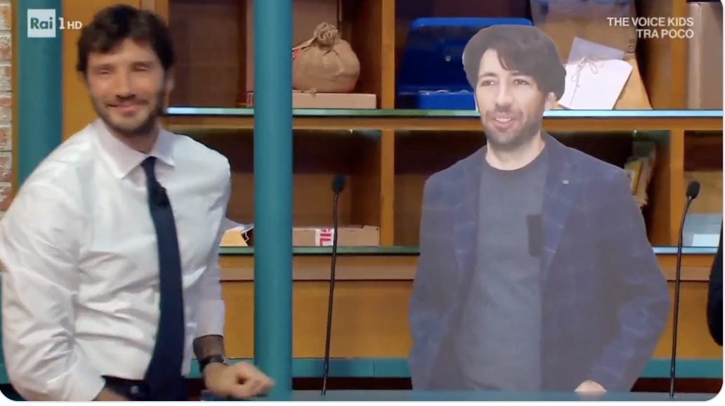 Herbert Ballerina tornerà ad Affari Tuoi, Stefano De Martino scherza: "L'hanno liberato"