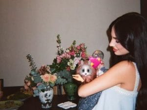 Giulia De Lellis: “Non tocco mia figlia se sono truccata. Mi sento in colpa ad allontanarmi da lei quando lavoro”