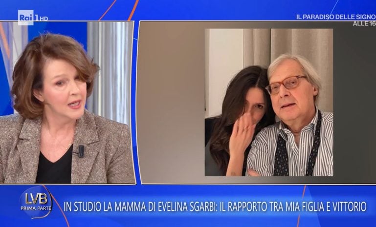 Nuova udienza per Sgarbi, la madre di Evelina: "Mi auguro che mia figlia torni ad avere con lui un rapporto"