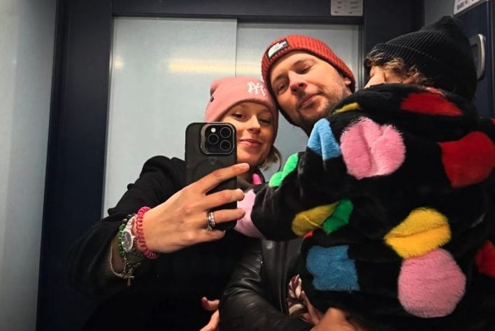 La figlia di Federica Pellegrini e Matteo Giunta dimessa dall'ospedale, la foto con Matilde: "Casa"