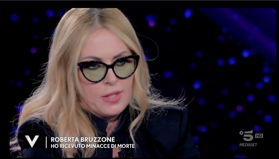 Roberta Bruzzone: "Prime nozze finite con un brindisi. Ricevo minacce, ho il terrore degli attacchi con acido"