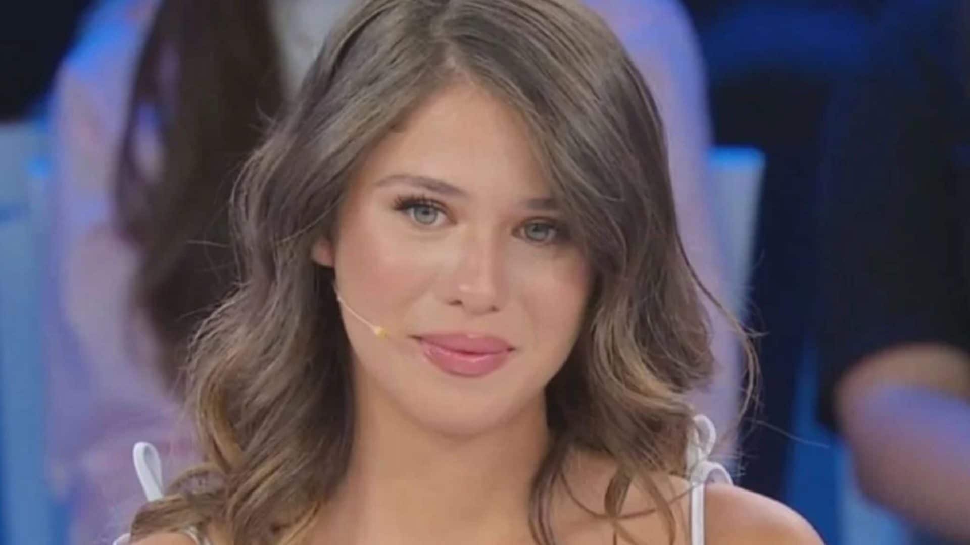 Anticipazioni Uomini e Donne 5 gennaio: a breve la scelta di Cristiana Anania, caos nel trono di Sara Gaudenzi