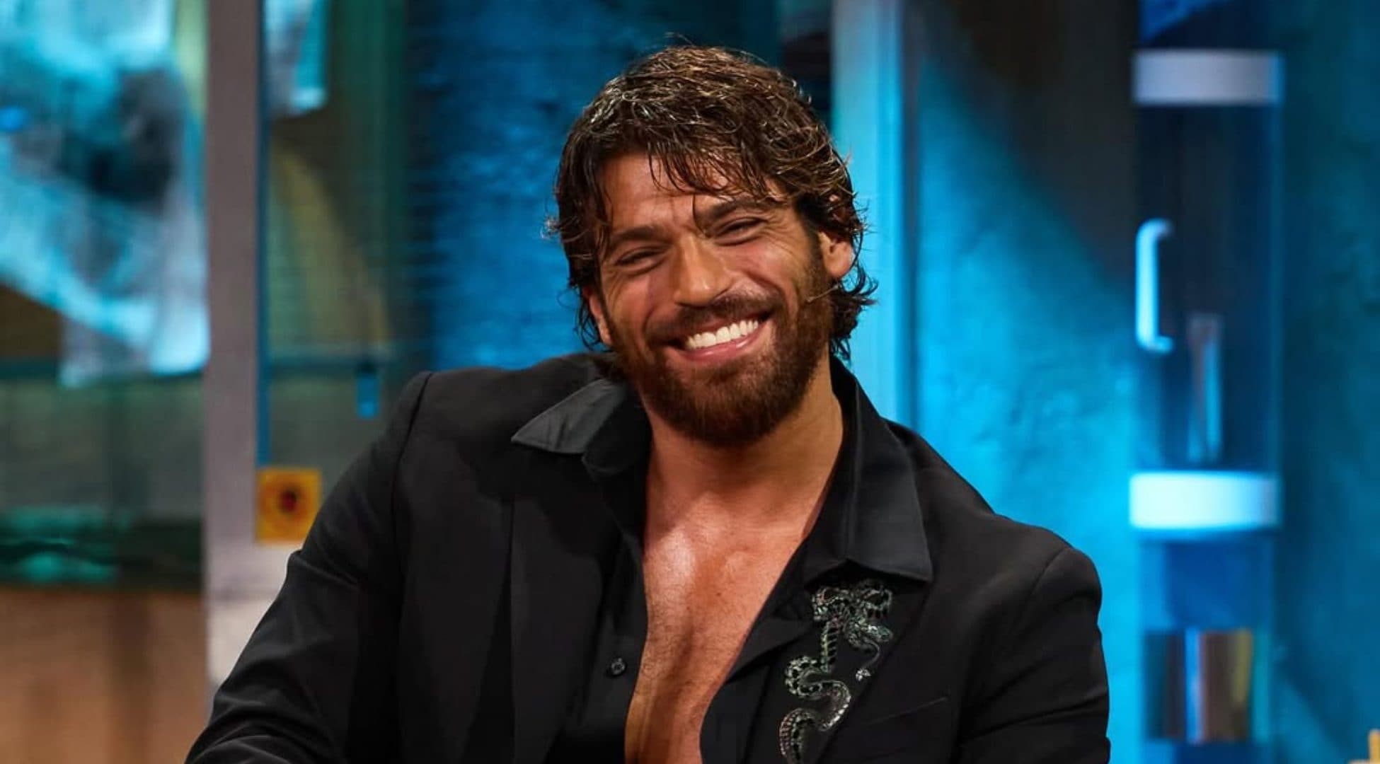 Can Yaman a C’è Posta per Te: perché la puntata andrà in onda nonostante l’arresto e il rilascio