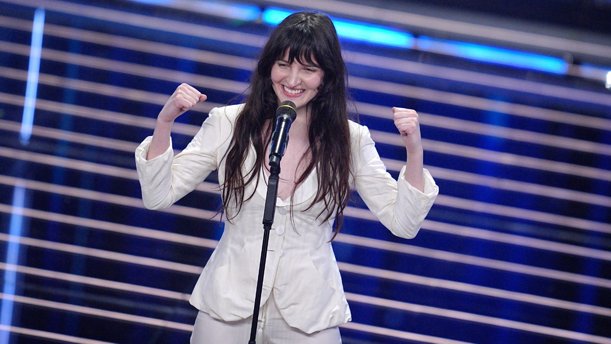 Il testo e il significato di Mattone di Angelica Bove, finalista delle Nuove Proposte a Sanremo 2026