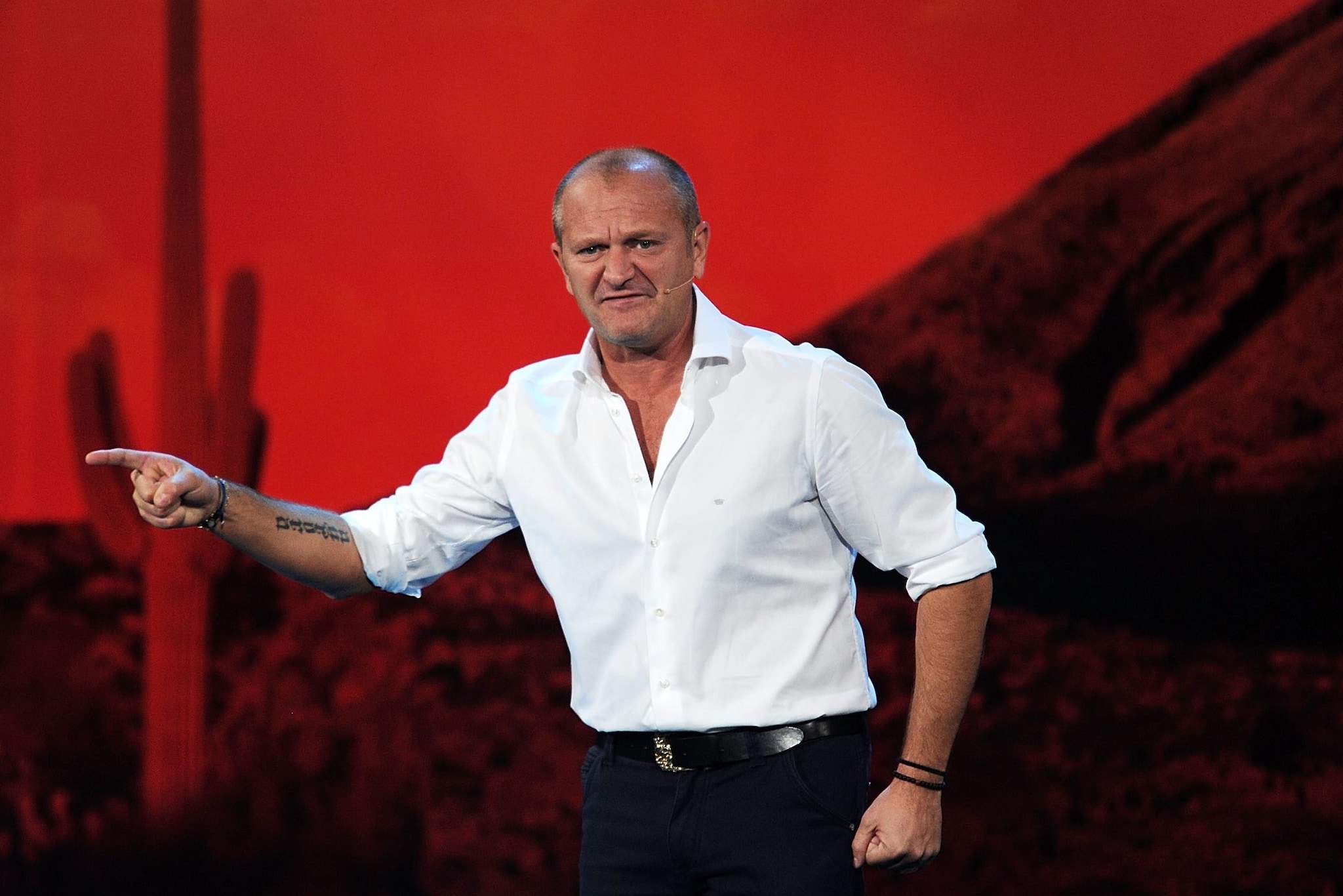 Conad disdice l'ingaggio di Pucci dopo la rinuncia a Sanremo: "Se continua così dovrò chiedere l'elemosina"