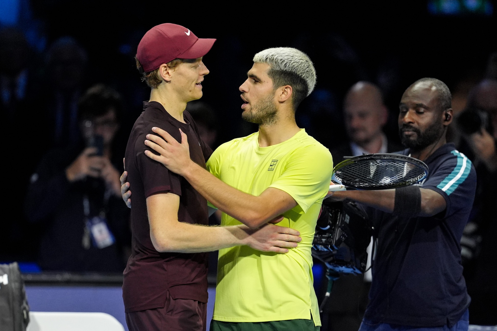 Jannik Sinner e Carlos Alcaraz durante le ATP Finals 2025