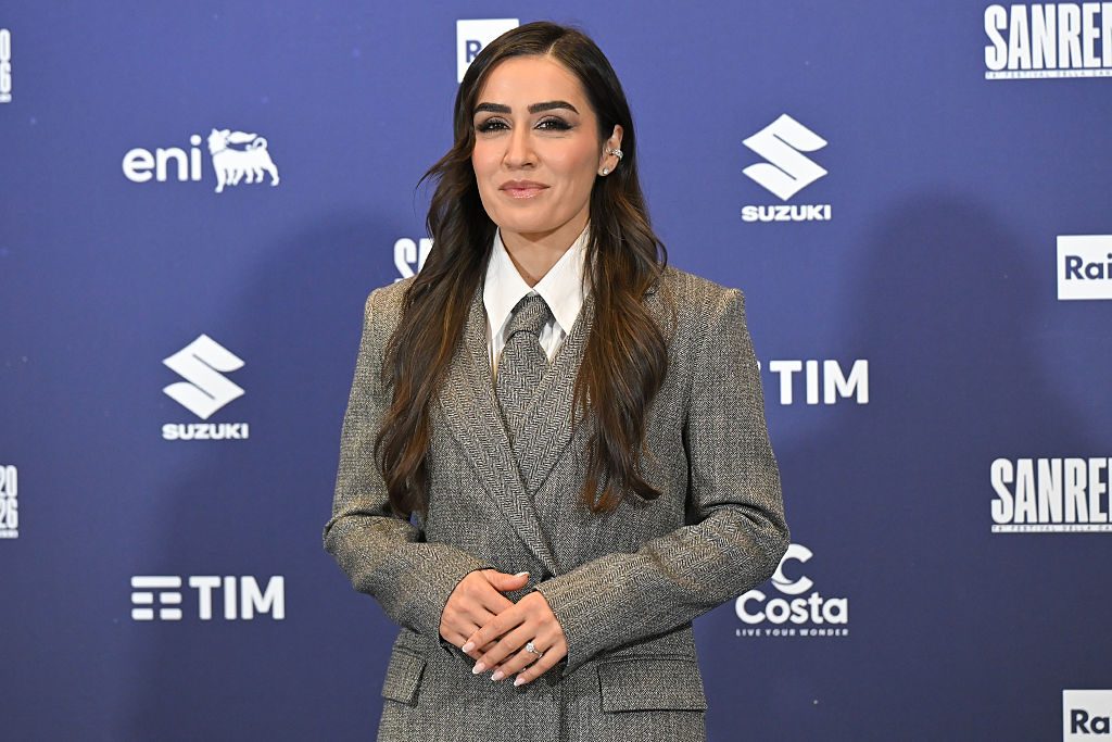 "Che belli i nostri poliziotti", polemica per le parole di Manola Moslehi al Prima Festival: "Non vedete marcio ovunque"