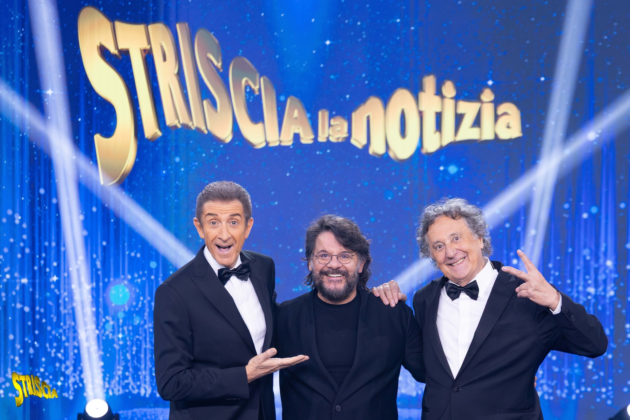 Ascolti tv 5 febbraio: chi ha vinto tra Don Matteo 15 e Striscia La Notizia, la sfida tra De Martino e Scotti