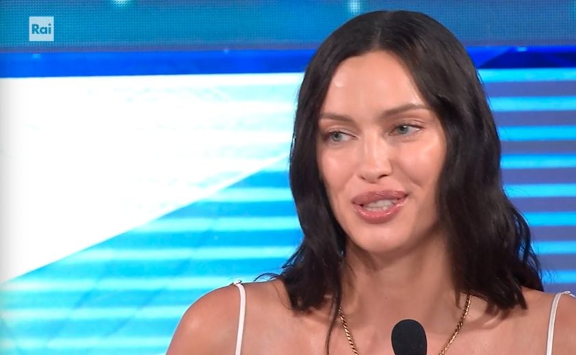Perché Irina Shayk ha il diritto di non rispondere su Putin al festival di Sanremo