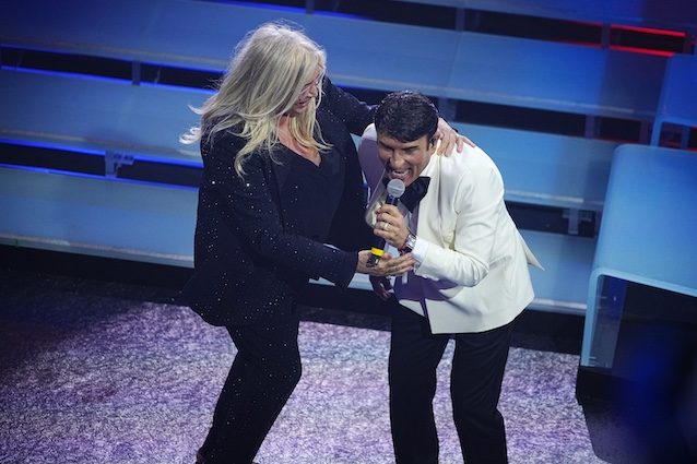 Sal Da Vinci e Mara Venier – ph Marco Alpozzi