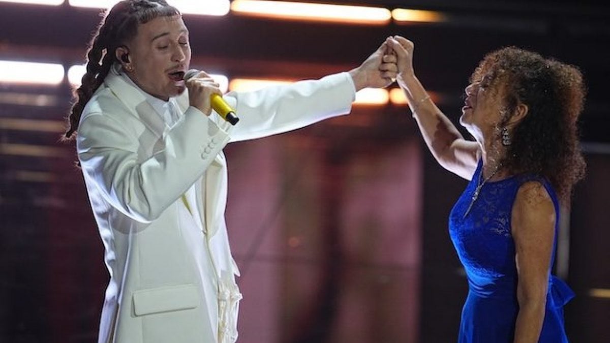 Sayf con la madre a Sanremo 2026 – ph Marco Alpozzi