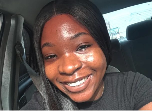 Morta ex concorrente di The Voice: morsa nel sonno da due serpenti, aveva 26 anni