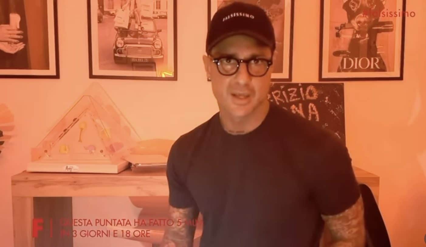 Corona e la nuova puntata di Falsissimo: "Un'altra prova sulla colpevolezza di Gerry Scotti e di Alfonso Signorini"