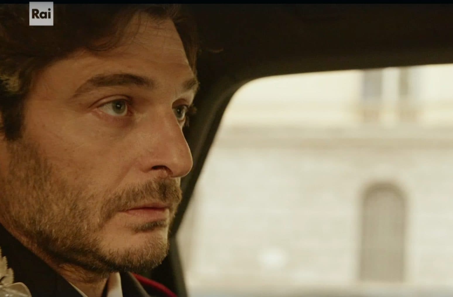 Lino Guanciale in L’Invisibile