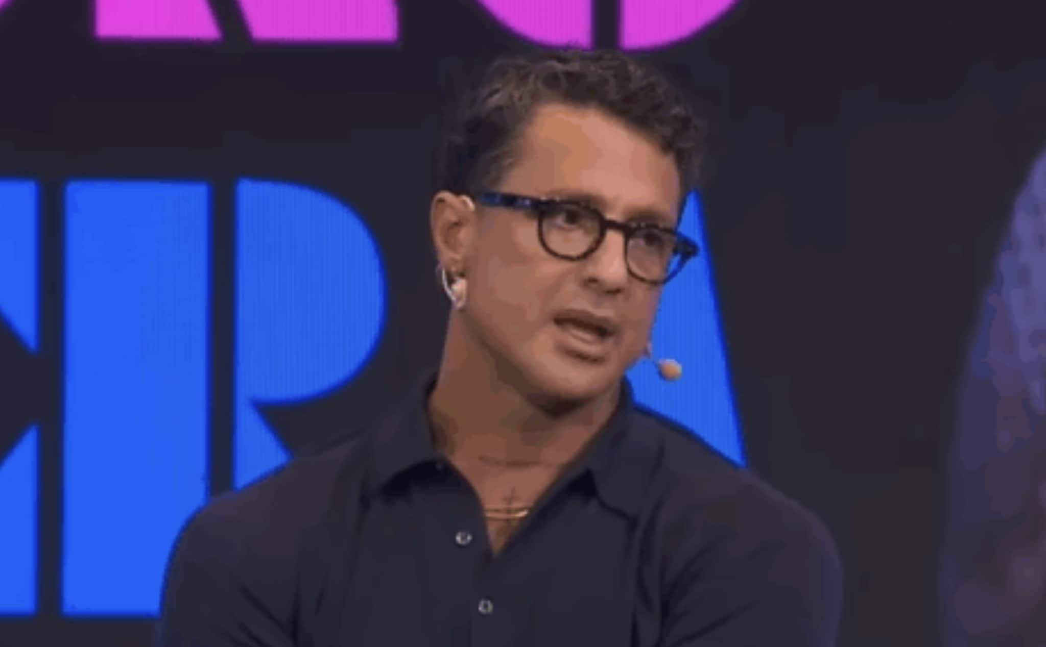 Caso Corona, Codacons attacca Meta e Google: "Due pesi e due misure, agiscono solo se si finisce sui giornali"