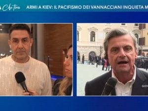 “Sei un traditore della patria”: lo scontro tra Vannacci e Calenda esplode in diretta tv