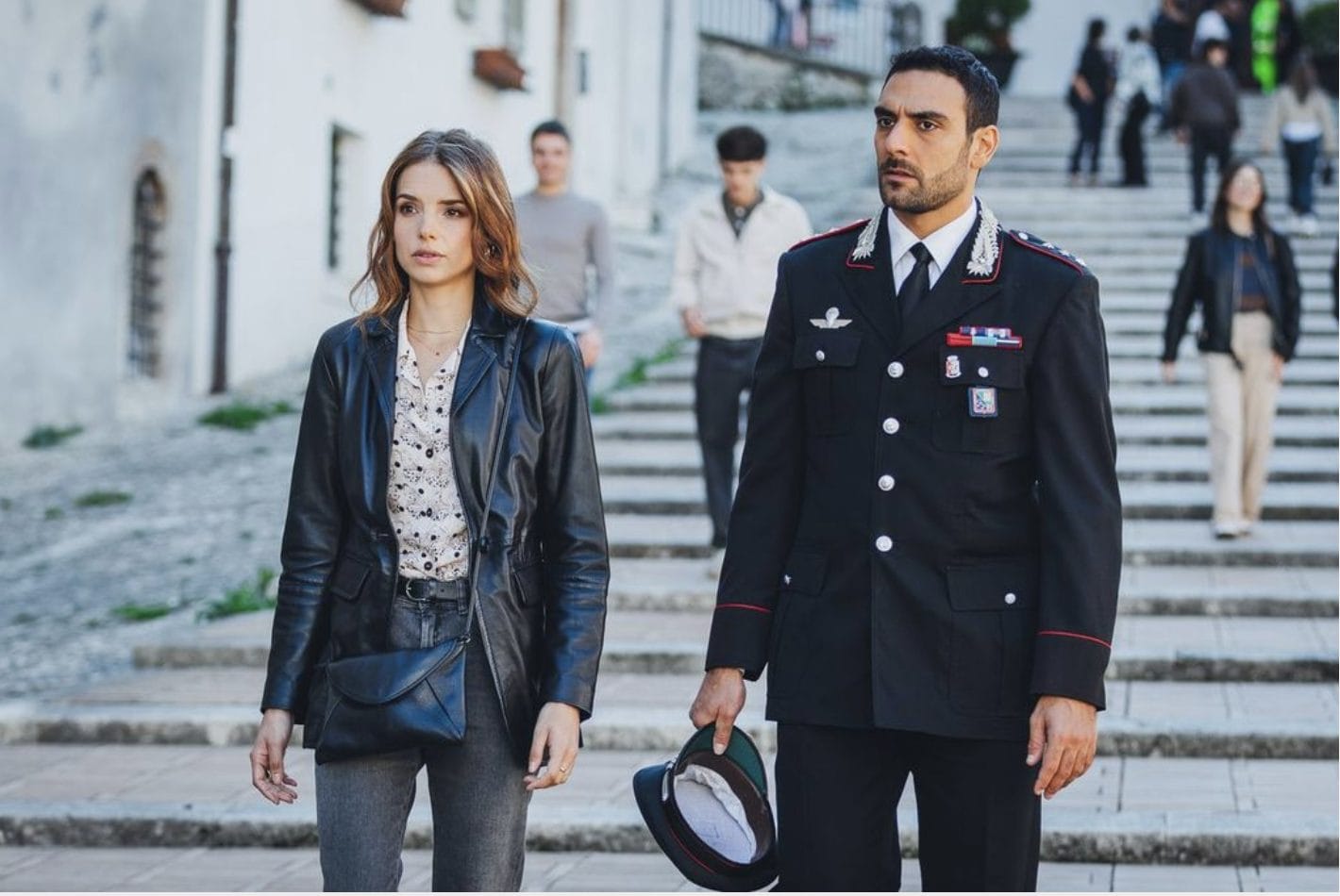 Don Matteo 15, anticipazioni puntata del 19 febbraio: Mathias fa una proposta a Giulia, Diego va in crisi