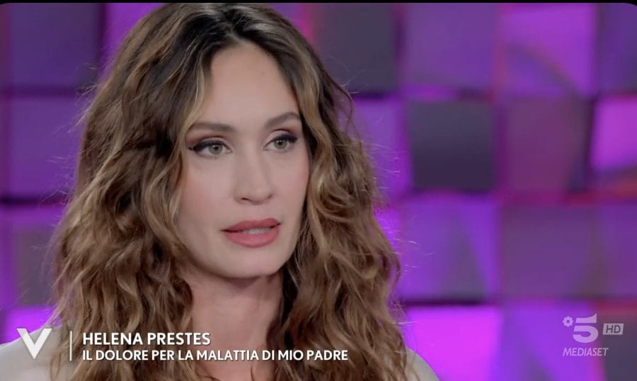 Helena Prestes: "Mio padre ancora in ospedale, entra ed esce dal coma. Con me e mia sorella è stato violento"