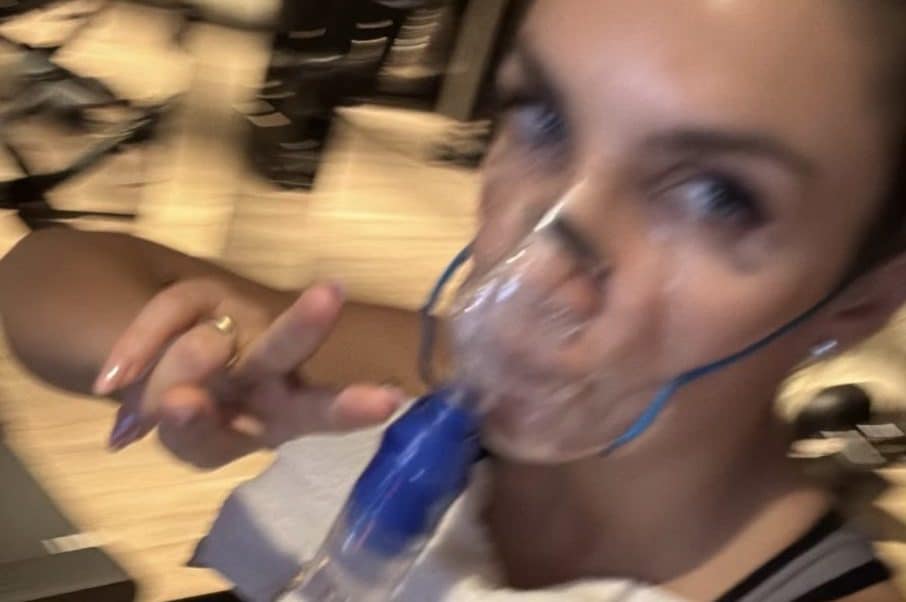 Come si prepara Elettra Lamborghini per Sanremo 26, la routine tra aerosol e corsa: "Sono a regime strettissimo"