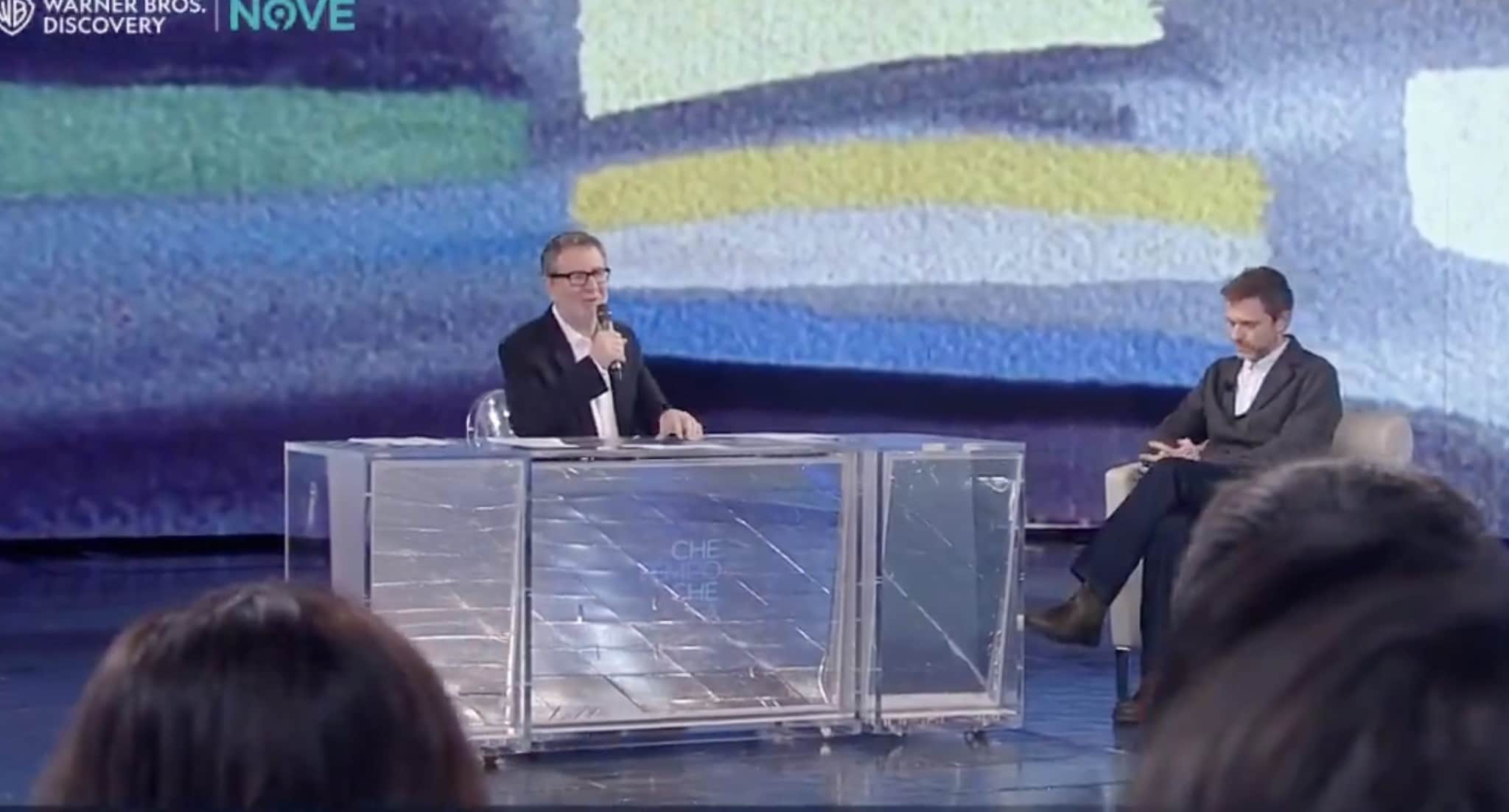 Il tavolo di CTCF senza acquario, Fabio Fazio a inizio puntata: "A causa dei dazi non ci sono più i pesci"