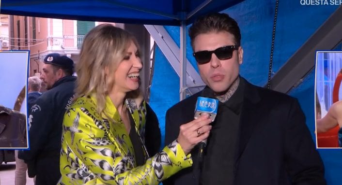 Fedez sulla gravidanza di Giulia Honegger a Sanremo 2026: "Non devo annunciare nulla, mi limiterò a cantare"