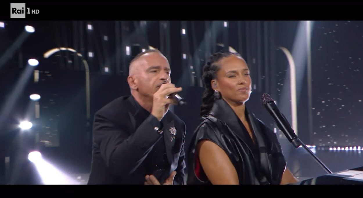 Sanremo 2026, in diretta la terza serata: scaletta di cantanti e ospiti, standing ovation per Eros Ramazzotti e Alicia Keys