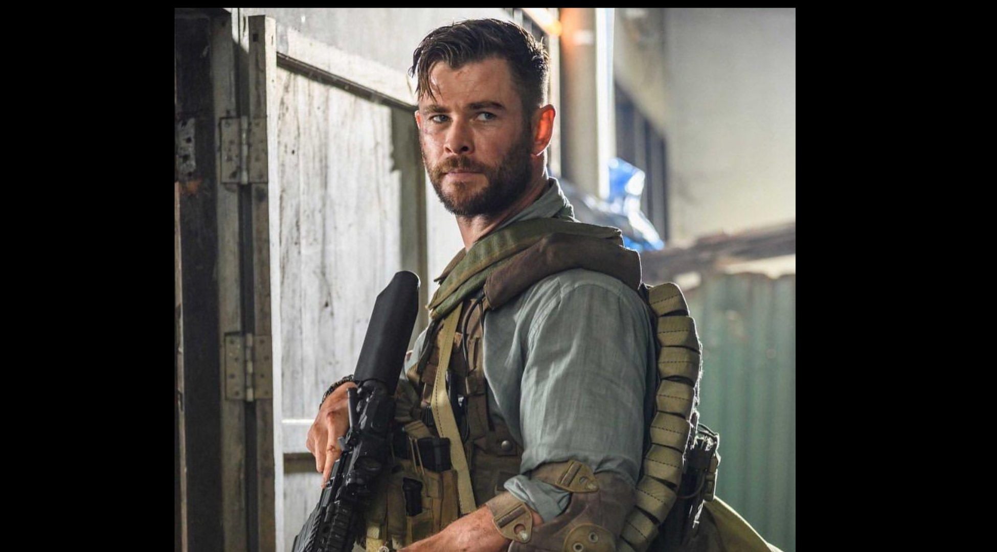 Chris Hemsworth confessa: "Ho rubato le armi da tutti i miei film"