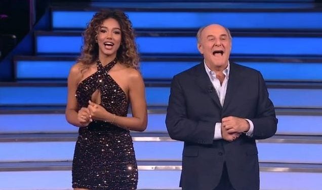 Gerry Scotti a Samira Lui: "Dica che abbiamo dormito separati altrimenti ci scrivono delle robe che non ha idea"