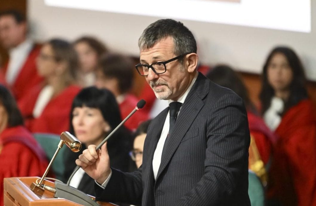 La vicenda Delmastro sparisce da Tg1 e Tg2, Floridia: "Chi paga il canone Rai non lo merita"