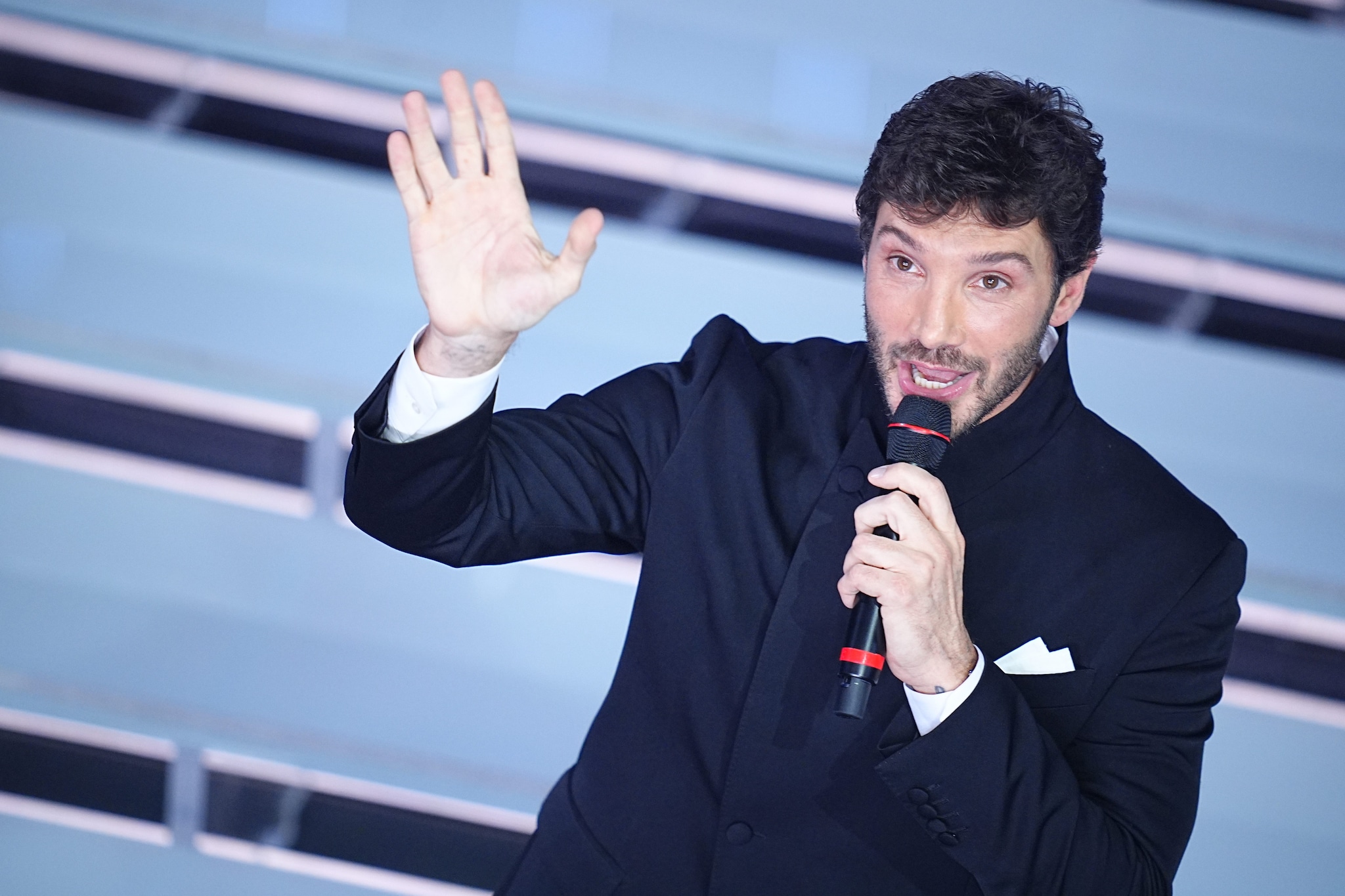 Stefano De Martino a Sanremo 2027, Di Liberatore: “È meritocrazia, non c’entra la politica. Per la musica avrà Ferraguzzo”