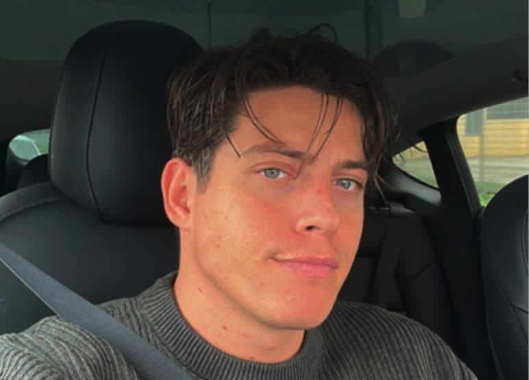 L'ex del GF Alessio Falsone è diventato papà, nato il figlio Achille: "Benvenuto al mondo, amore"