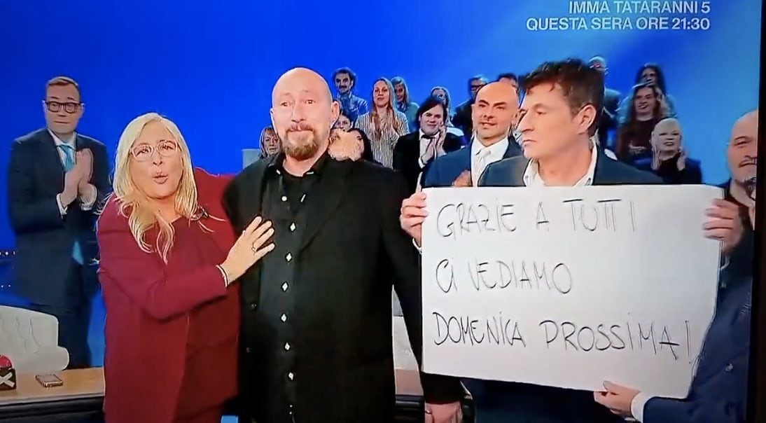 A Domenica In Mara Venier perde ancora la pazienza con Teo Mammucari: "Sei un pirla, non capisci"