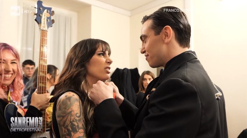 Cosa è successo nel dietro le quinte di Sanremo 2026, Michele Bravi: "Non è vero che c'è un bel clima"